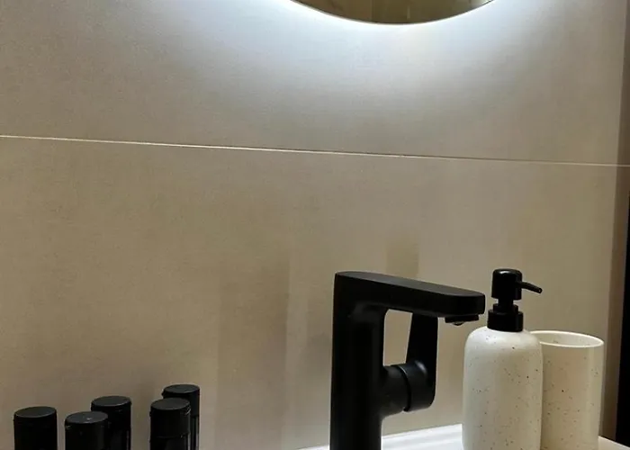 High End Elegant Living & Free Parking 소피아