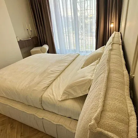High End Elegant Living & Free Parking Apartmán *