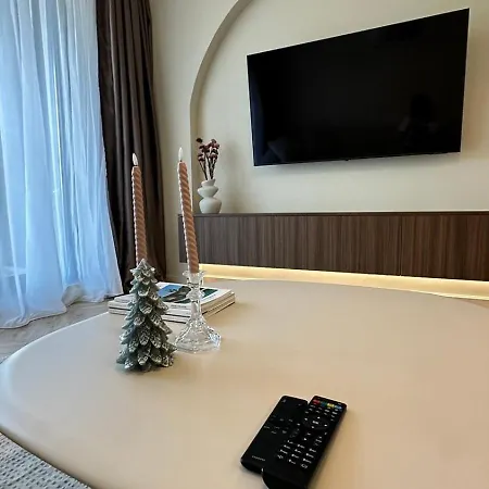 High End Elegant Living & Free Parking Apartmán *